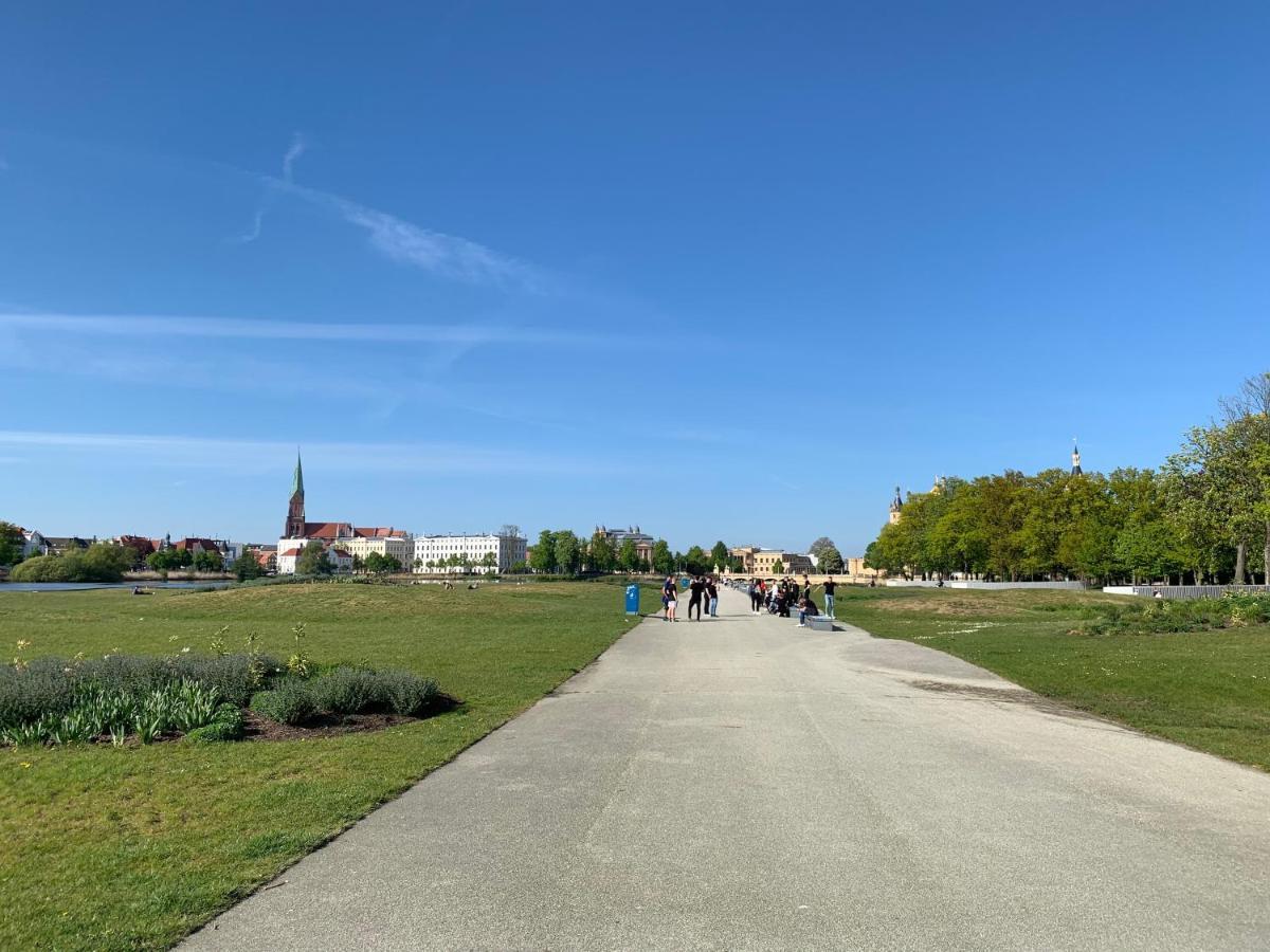 Fewo Taubenstern Schwerin  Ngoại thất bức ảnh